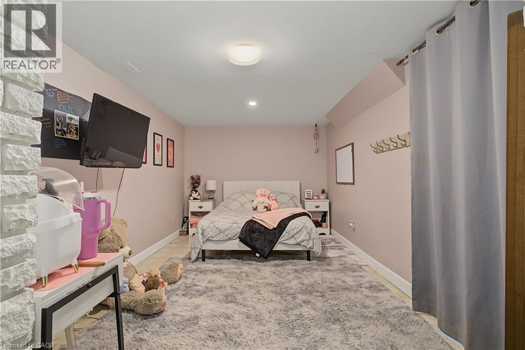 197 Kribs Street, Cambridge, Ontario  N3C 2L9 - Photo 35 - 40856350