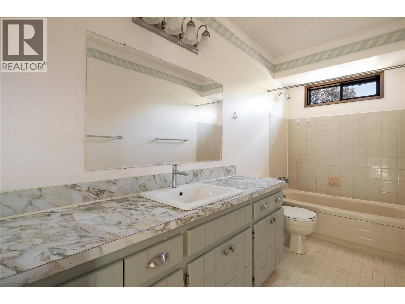 1205 43 Avenue, Vernon, British Columbia  V1T 8J9 - Photo 28 - 10398249
