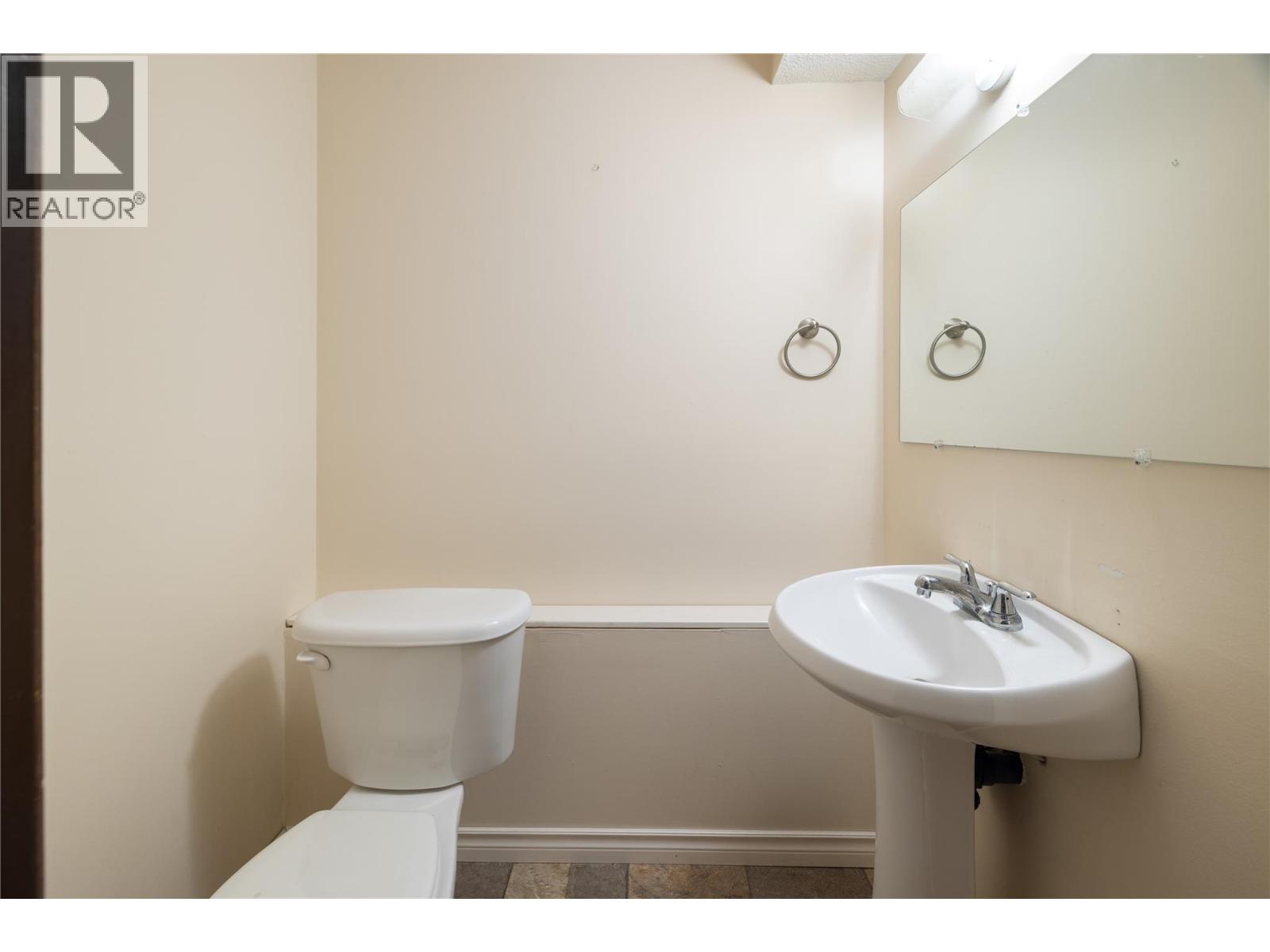 1205 43 Avenue, Vernon, British Columbia  V1T 8J9 - Photo 34 - 10398249