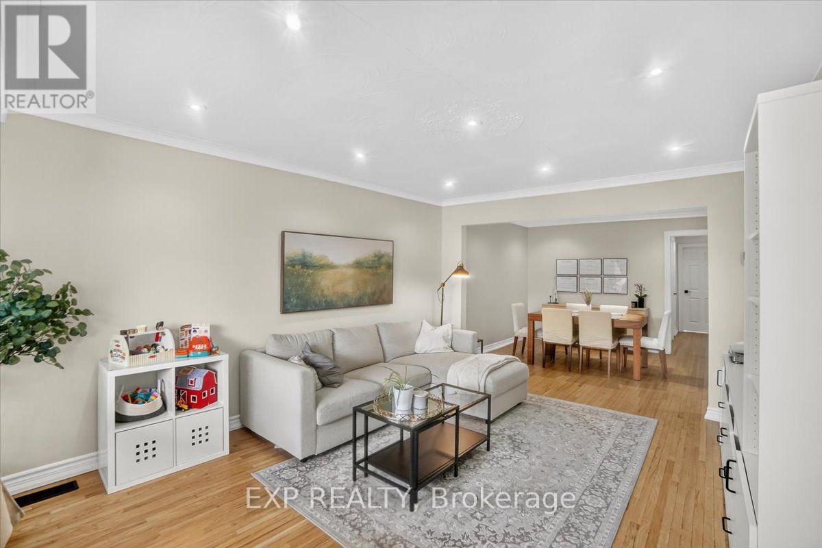 39 Prouse Drive, Brampton, Ontario  L6V 3A3 - Photo 5 - W13698414