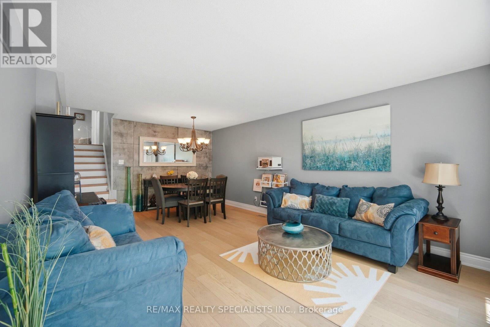 3673 Fieldgate Drive, Mississauga, Ontario  L4X 2J8 - Photo 7 - W13698434