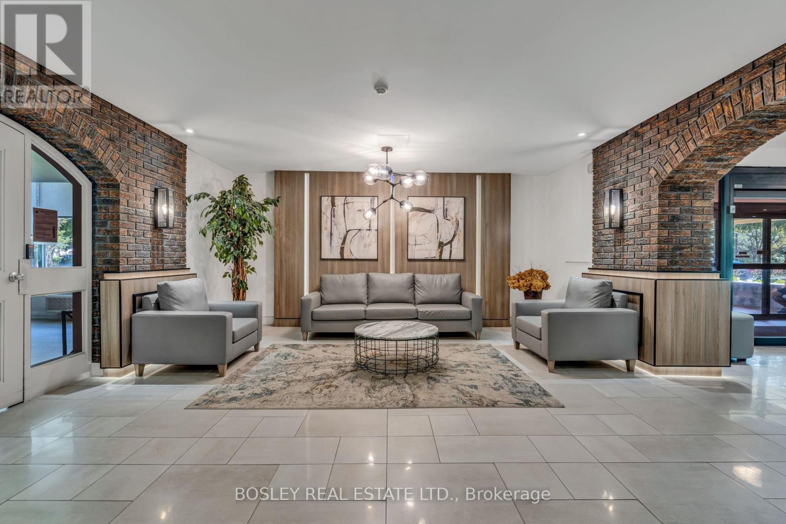112 - 966 Inverhouse Drive, Mississauga, Ontario  L5J 4B6 - Photo 3 - W13698448