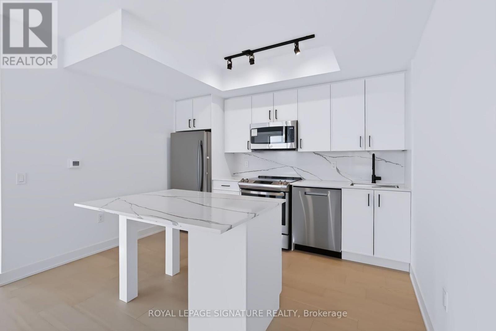 1104 - 758 Dovercourt Road, Toronto, Ontario  M6H 0G7 - Photo 8 - W13698458