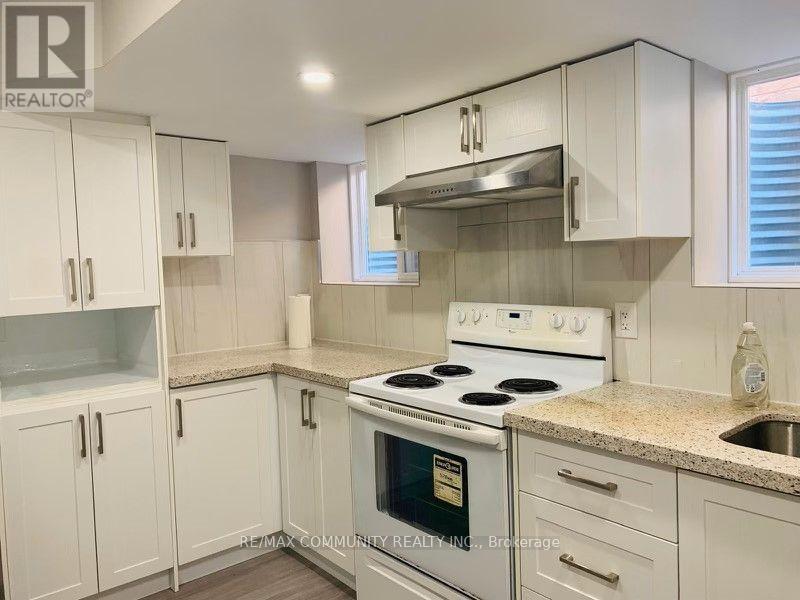 3336 Stoney Crescent, Mississauga, Ontario  L5M 0N6 - Photo 8 - W13698470