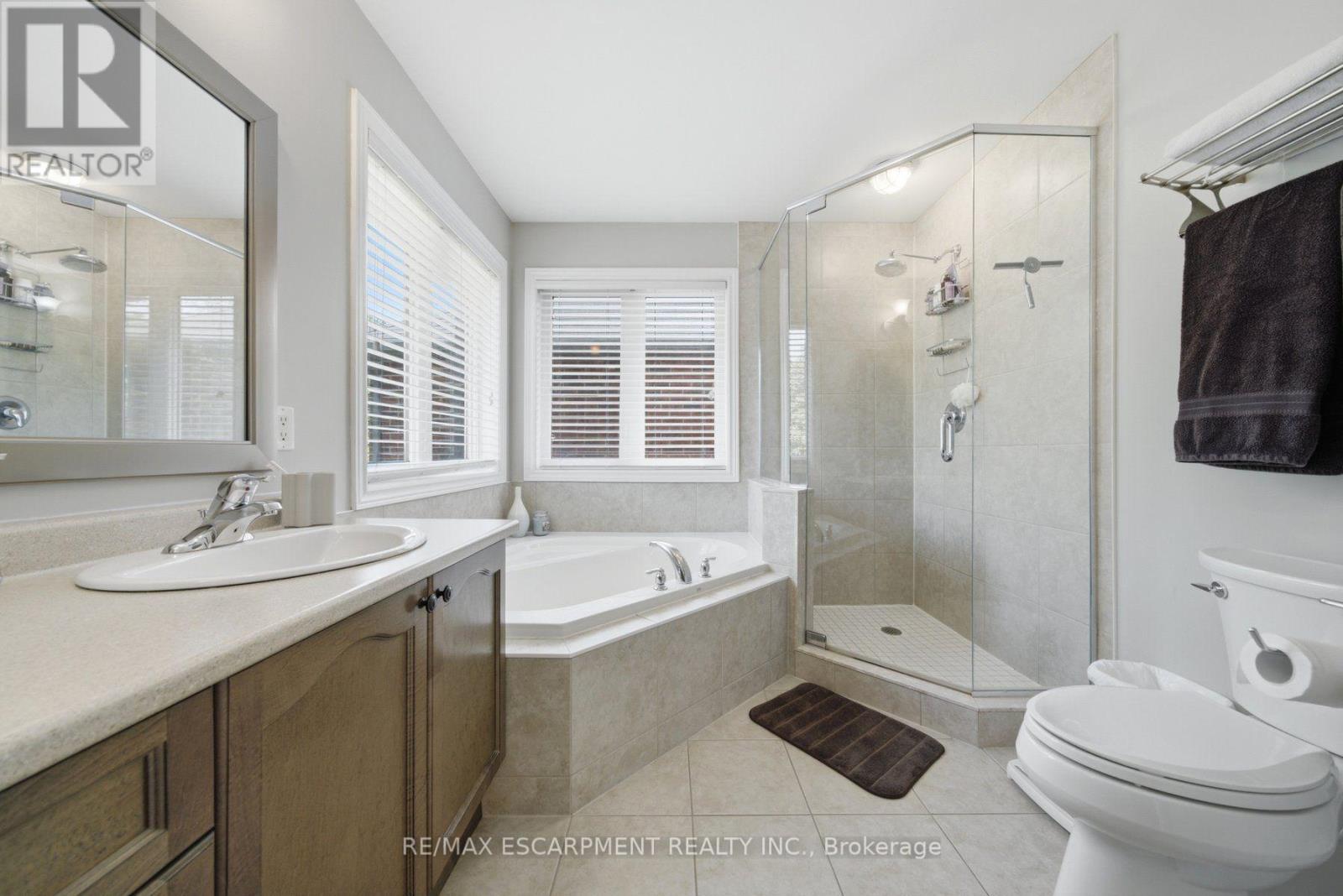 401 Valridge Drive, Hamilton, Ontario  L9G 0B2 - Photo 34 - X13698428