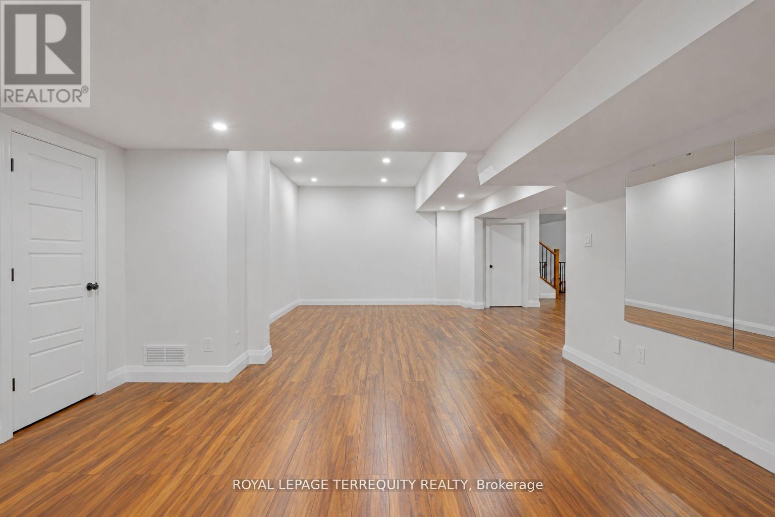 716 North Shore Boulevard E, Burlington, Ontario  L7T 1X6 - Photo 20 - W13698454