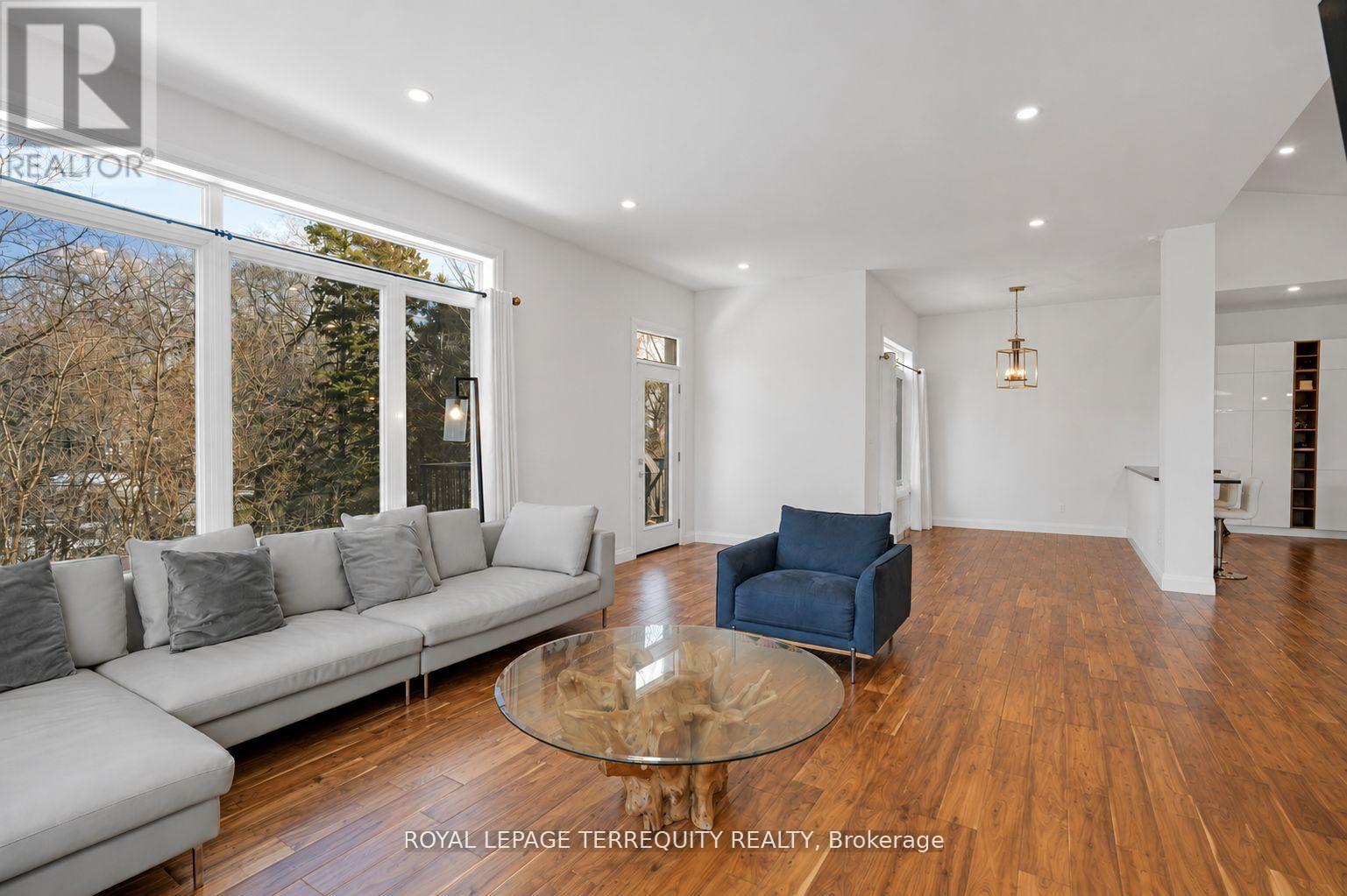 716 North Shore Boulevard E, Burlington, Ontario  L7T 1X6 - Photo 10 - W13698454