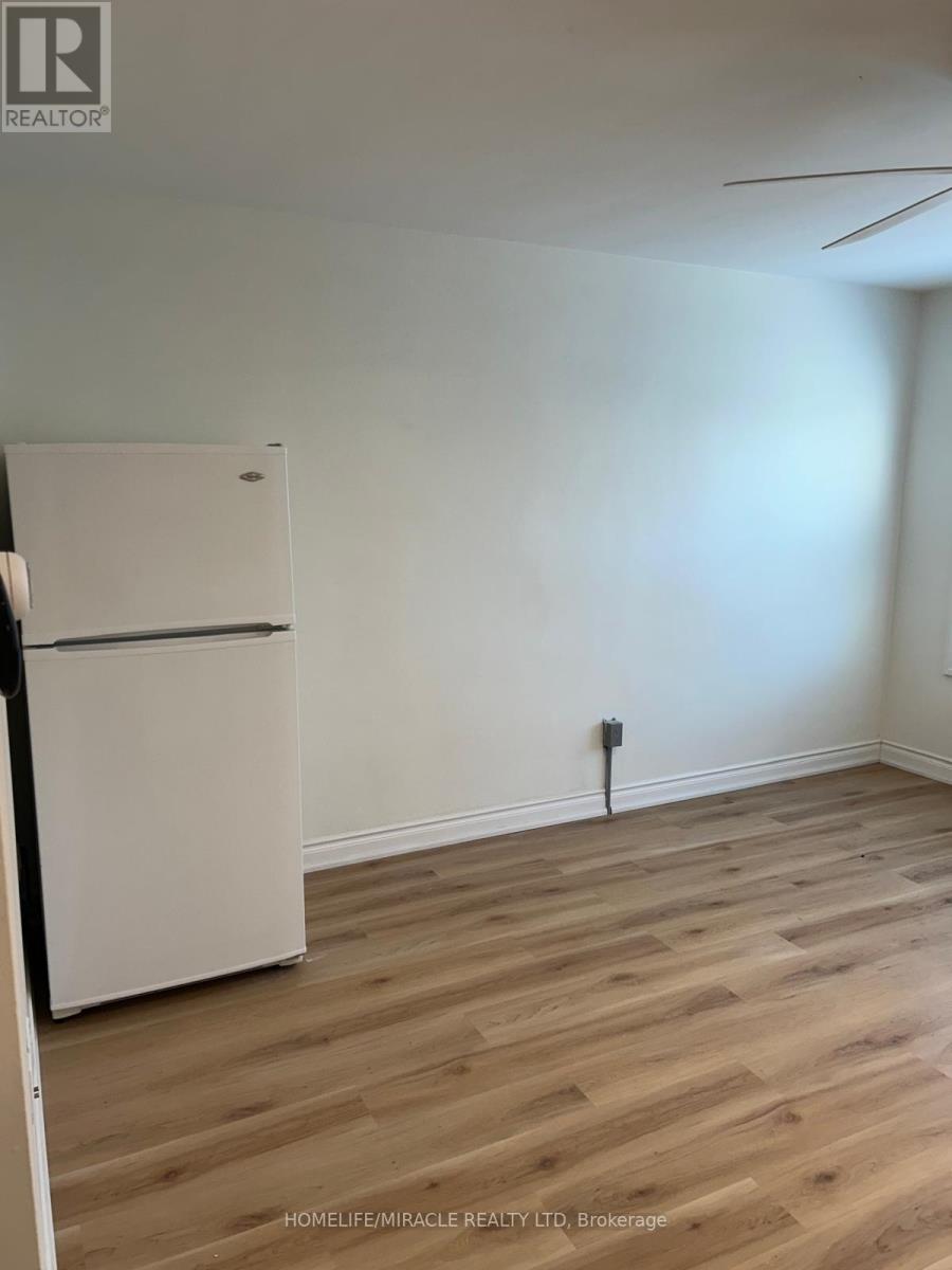 Unit A - 29 Albert Street W, Thorold, Ontario  L2V 2G2 - Photo 4 - X13695708