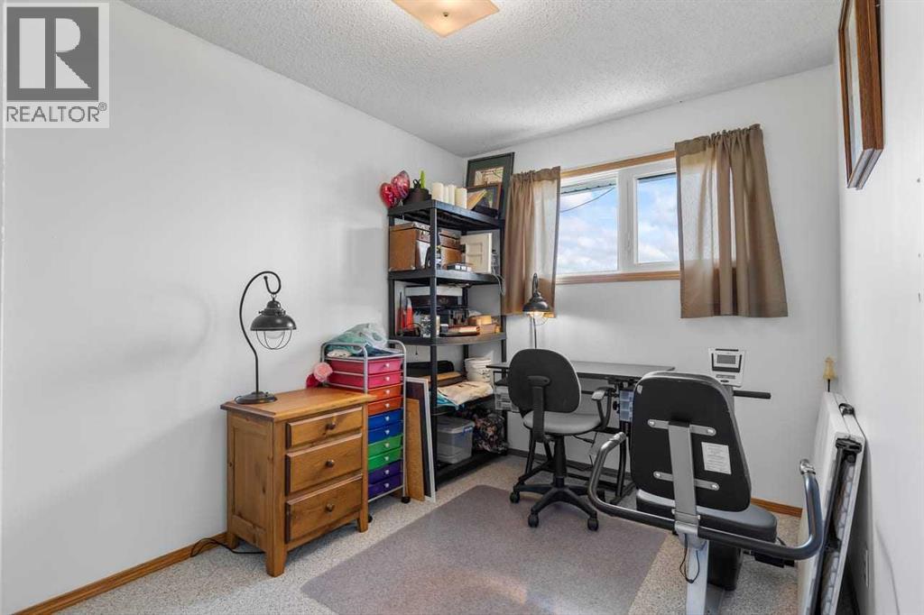 310 Stuart Street, Blackie, Alberta  T0L 0J0 - Photo 19 - A2339136