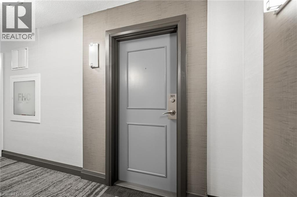 1150 Parkwest Place Unit# 301, Mississauga, Ontario  L5E 3K4 - Photo 3 - 40849413