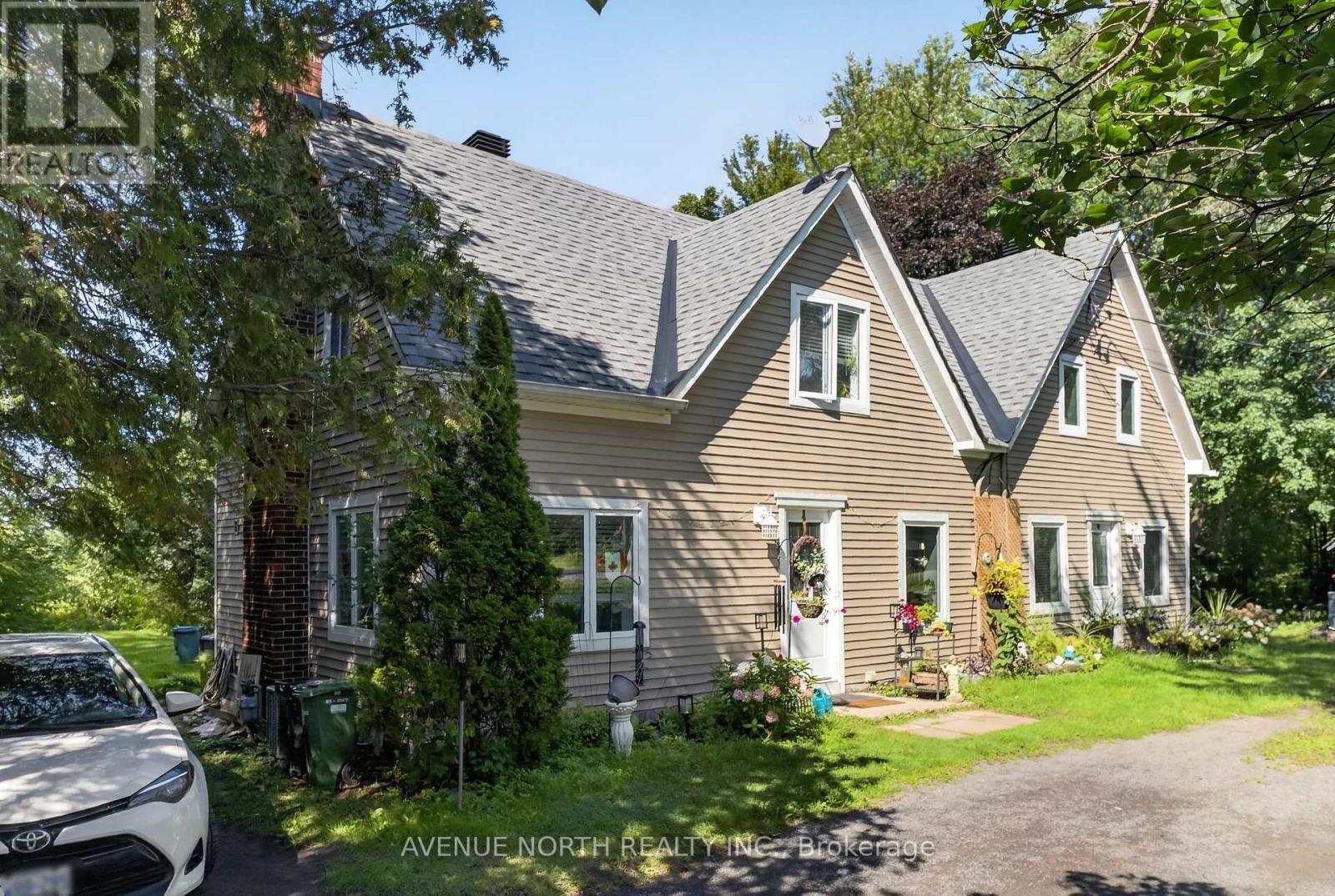 2941 Old Montreal Road, Ottawa, Ontario  K4C 1G2 - Photo 2 - X13698502
