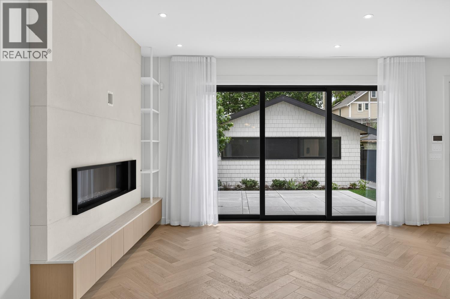 2 58 E 40th Avenue, Vancouver, British Columbia  V5W 1L4 - Photo 11 - R3157770