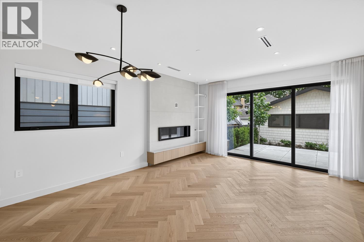 2 58 E 40th Avenue, Vancouver, British Columbia  V5W 1L4 - Photo 12 - R3157770