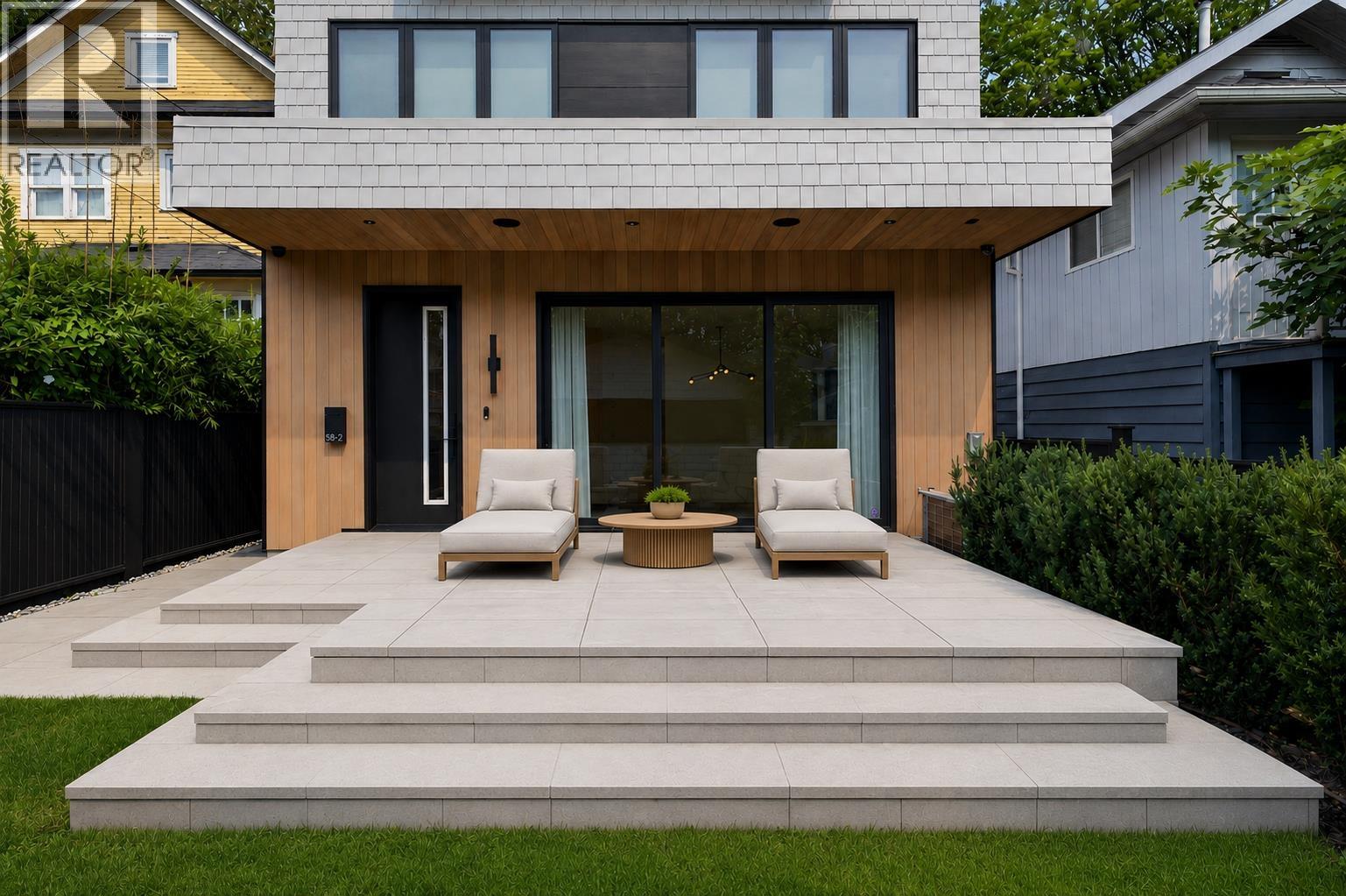2 58 E 40th Avenue, Vancouver, British Columbia  V5W 1L4 - Photo 2 - R3157770