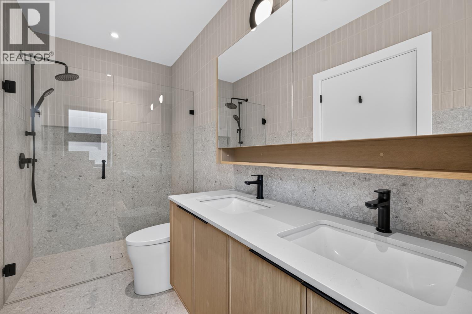 2 58 E 40th Avenue, Vancouver, British Columbia  V5W 1L4 - Photo 22 - R3157770