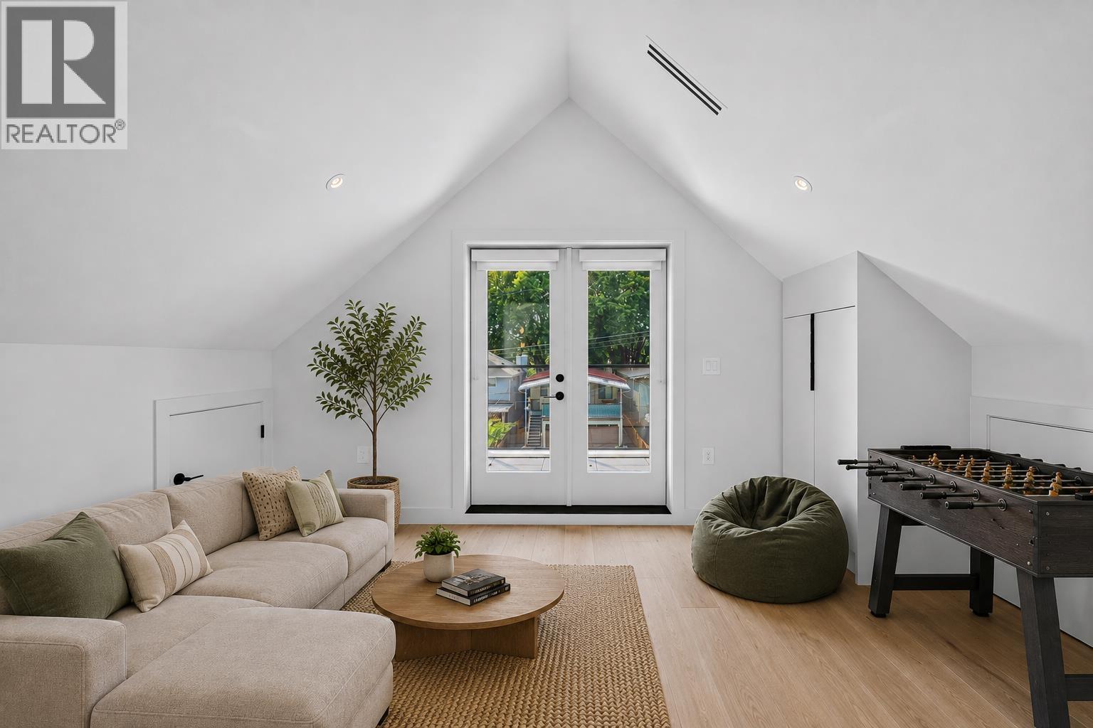 2 58 E 40th Avenue, Vancouver, British Columbia  V5W 1L4 - Photo 30 - R3157770