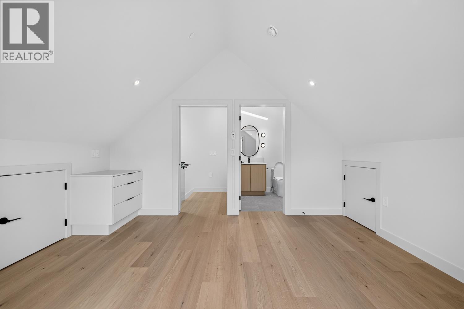 2 58 E 40th Avenue, Vancouver, British Columbia  V5W 1L4 - Photo 38 - R3157770