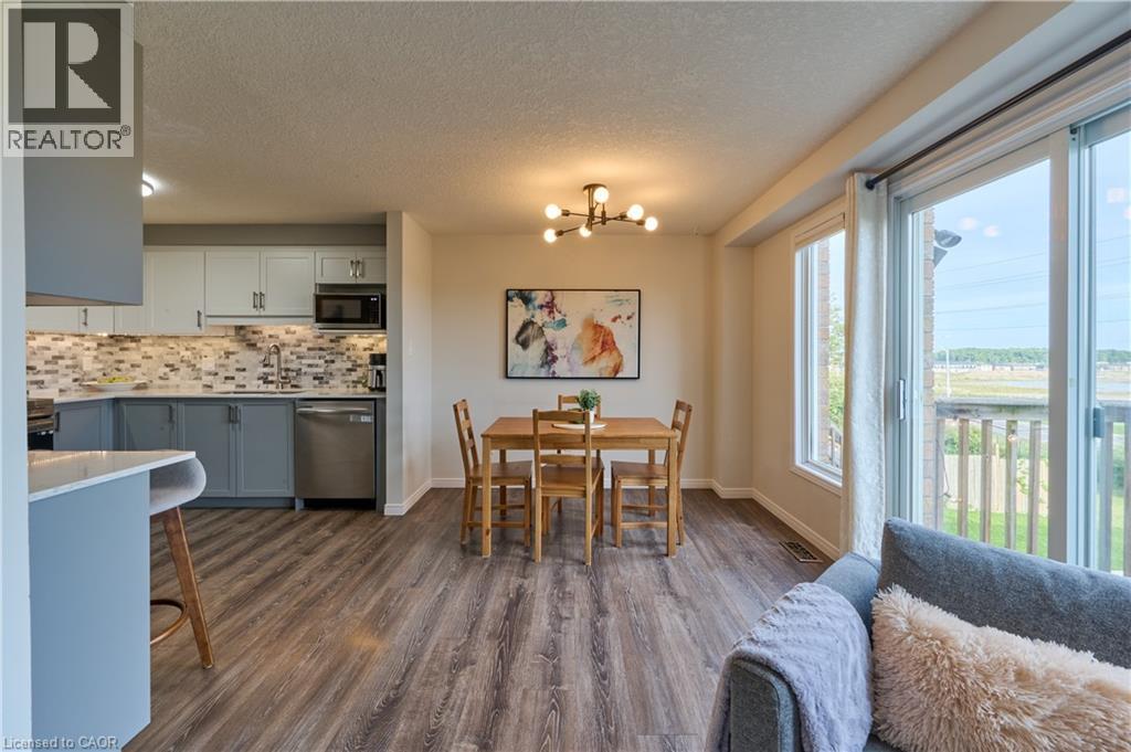 212 Red Clover Court, Kitchener, Ontario  N2E 4J5 - Photo 10 - 40857378