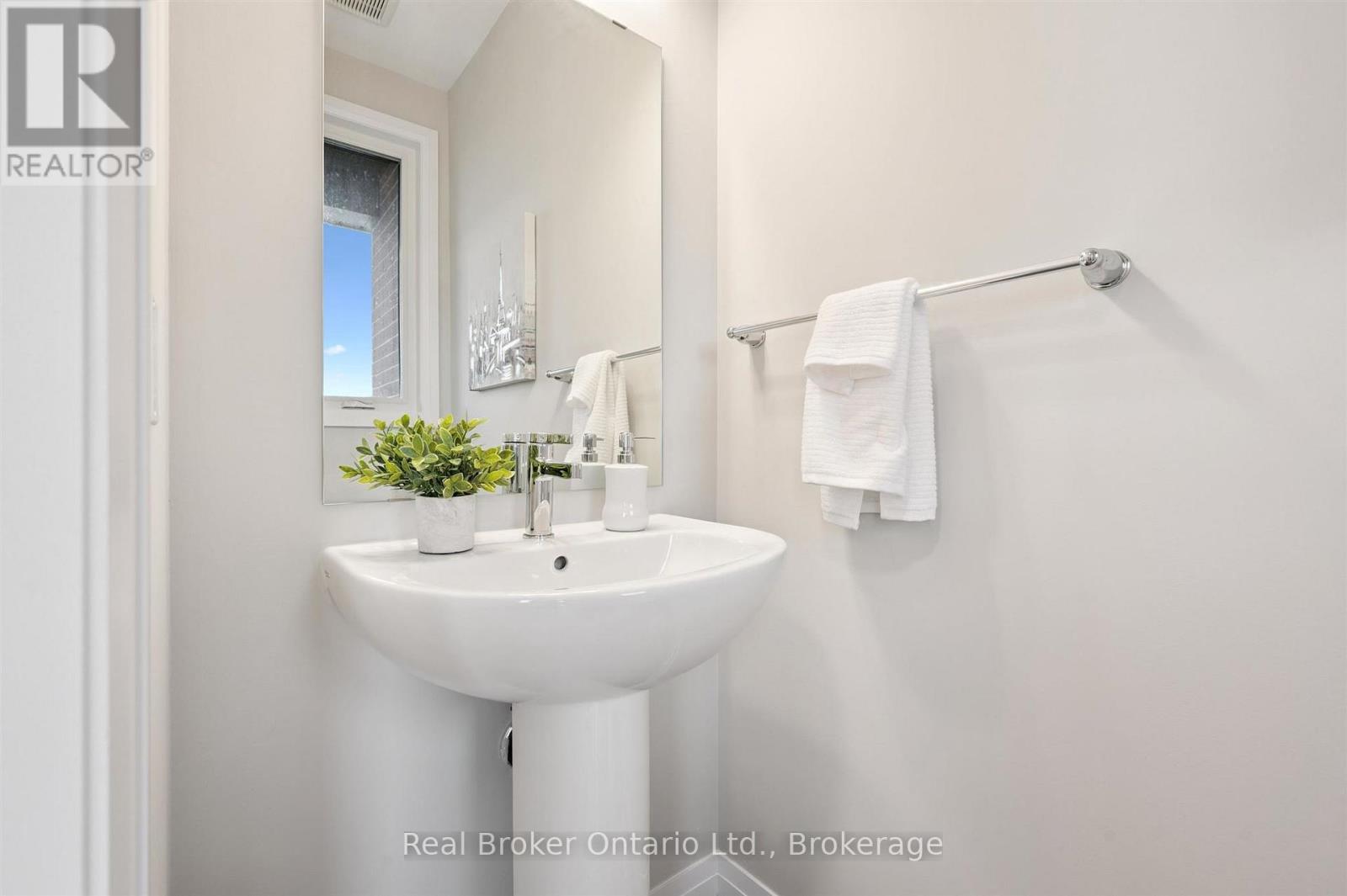 60 Ayr Meadows Crescent, North Dumfries, Ontario  N0B 1E0 - Photo 17 - X13698484