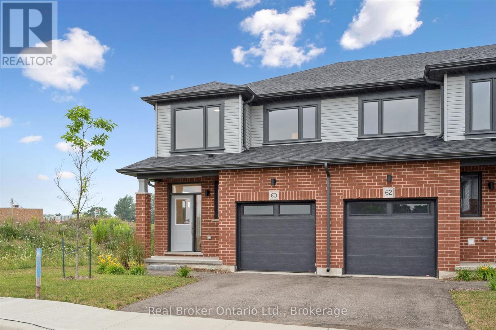 60 Ayr Meadows Crescent, North Dumfries, Ontario  N0B 1E0 - Photo 3 - X13698484