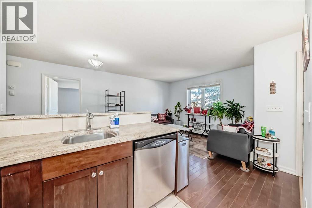 7716 Bowness Road NW, Calgary, Alberta  T3B 0H1 - Photo 18 - A2300520