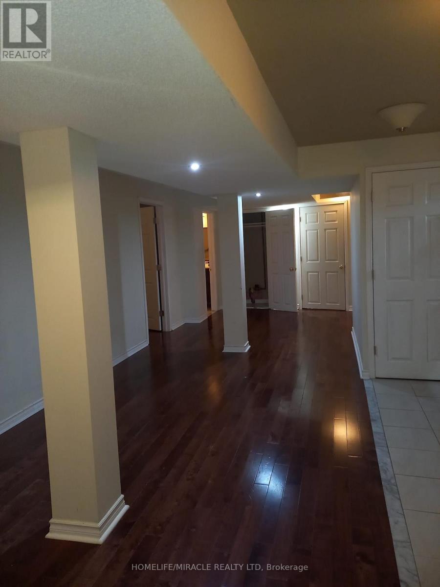 25 River Heights Drive, Brampton (Bram East), Ontario  L6P 2M9 - Photo 11 - W13698510