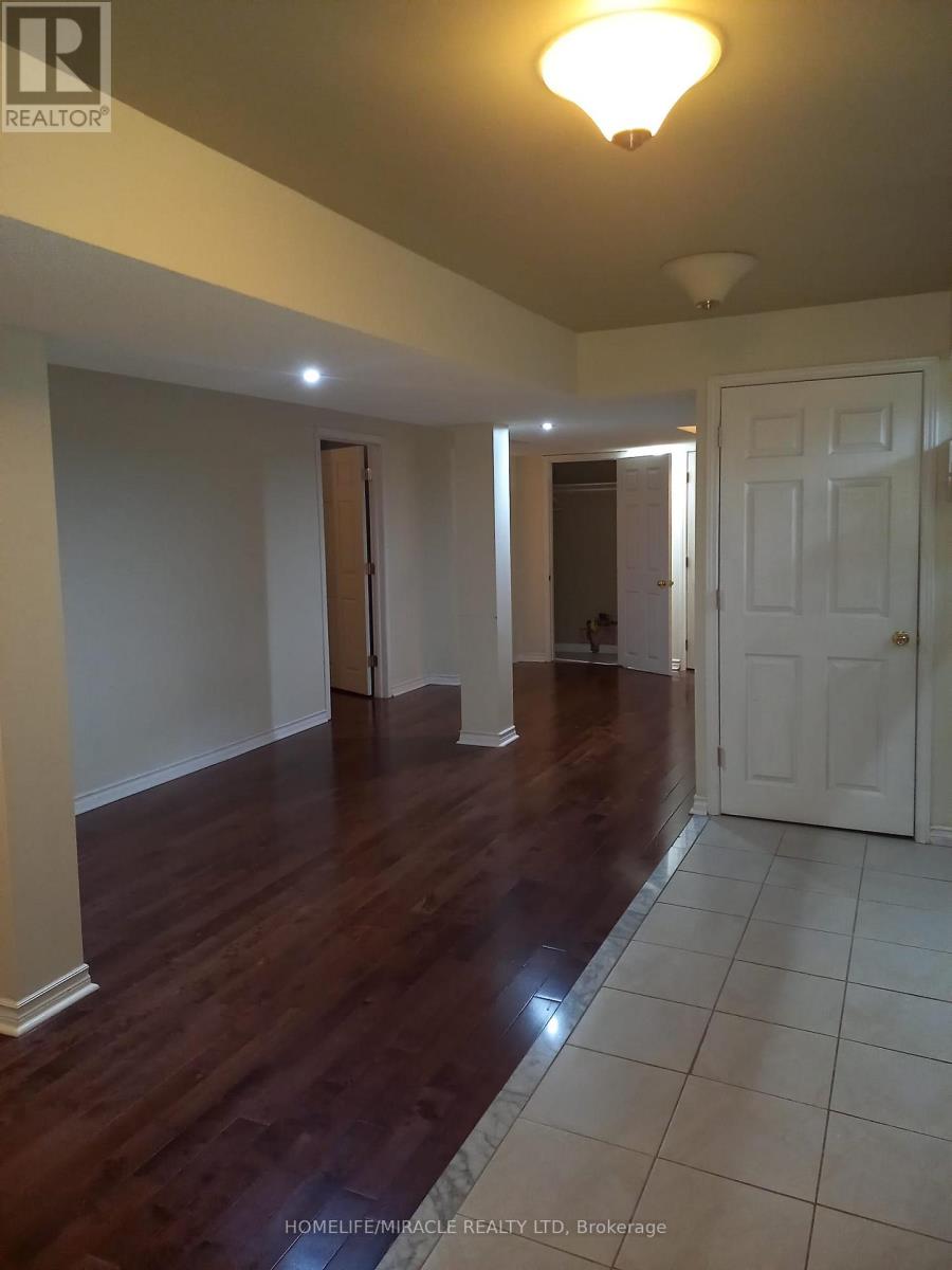 25 River Heights Drive, Brampton (Bram East), Ontario  L6P 2M9 - Photo 12 - W13698510