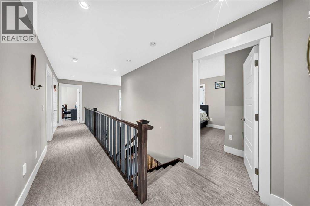 160 Kinniburgh Circle, Chestermere, Alberta  T1X 0P8 - Photo 17 - A2337299
