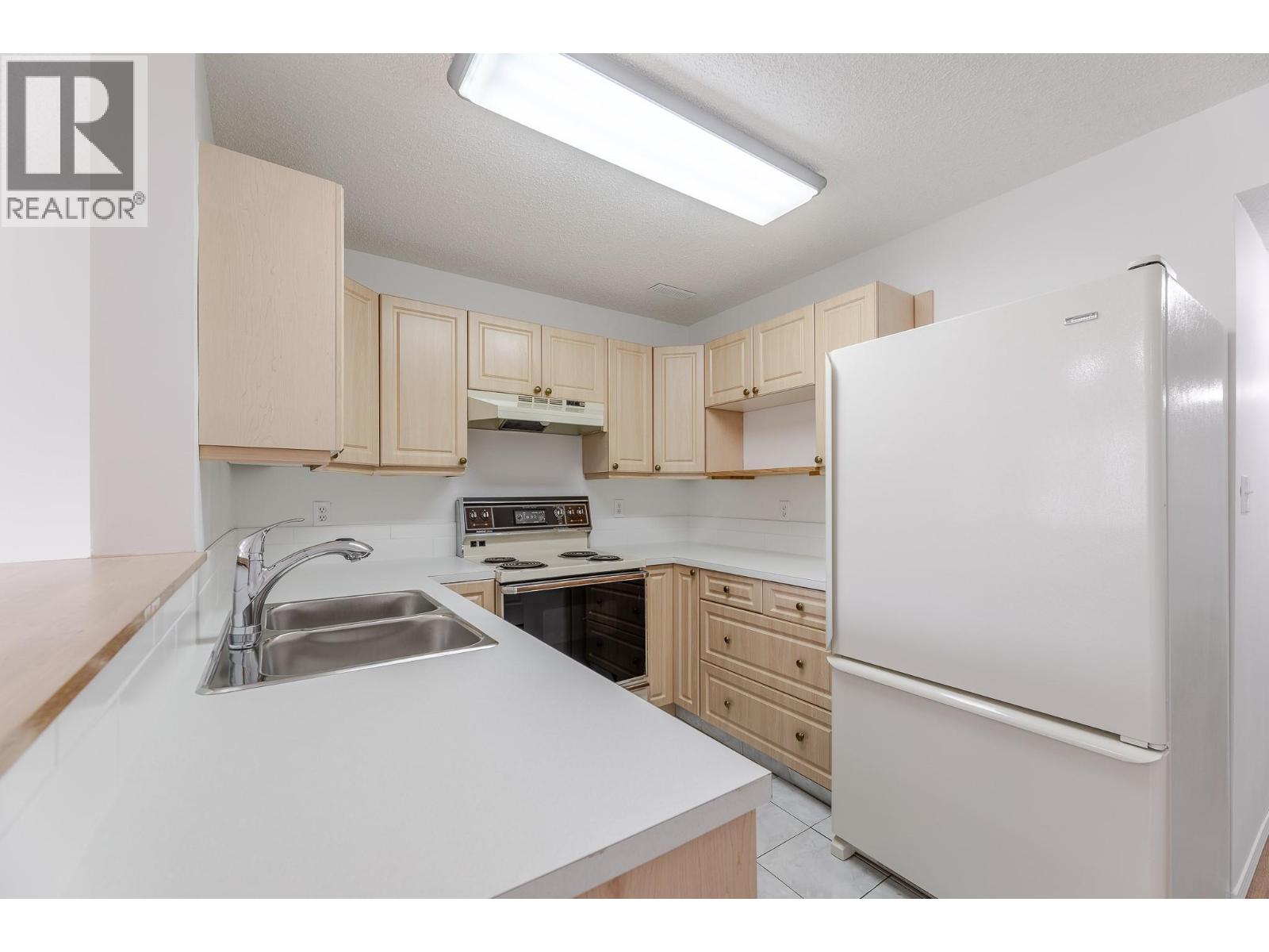 688 Latimer Street Unit# 102, Penticton, British Columbia  V2A 5R6 - Photo 33 - 10397070