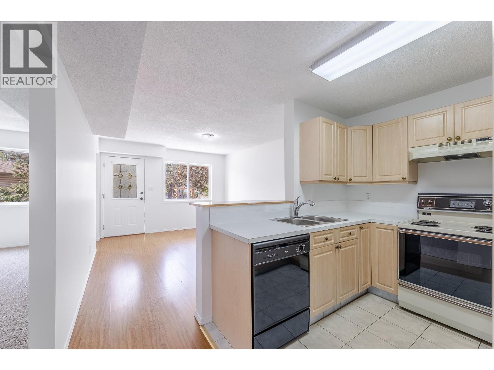 688 Latimer Street Unit# 102, Penticton, British Columbia  V2A 5R6 - Photo 34 - 10397070