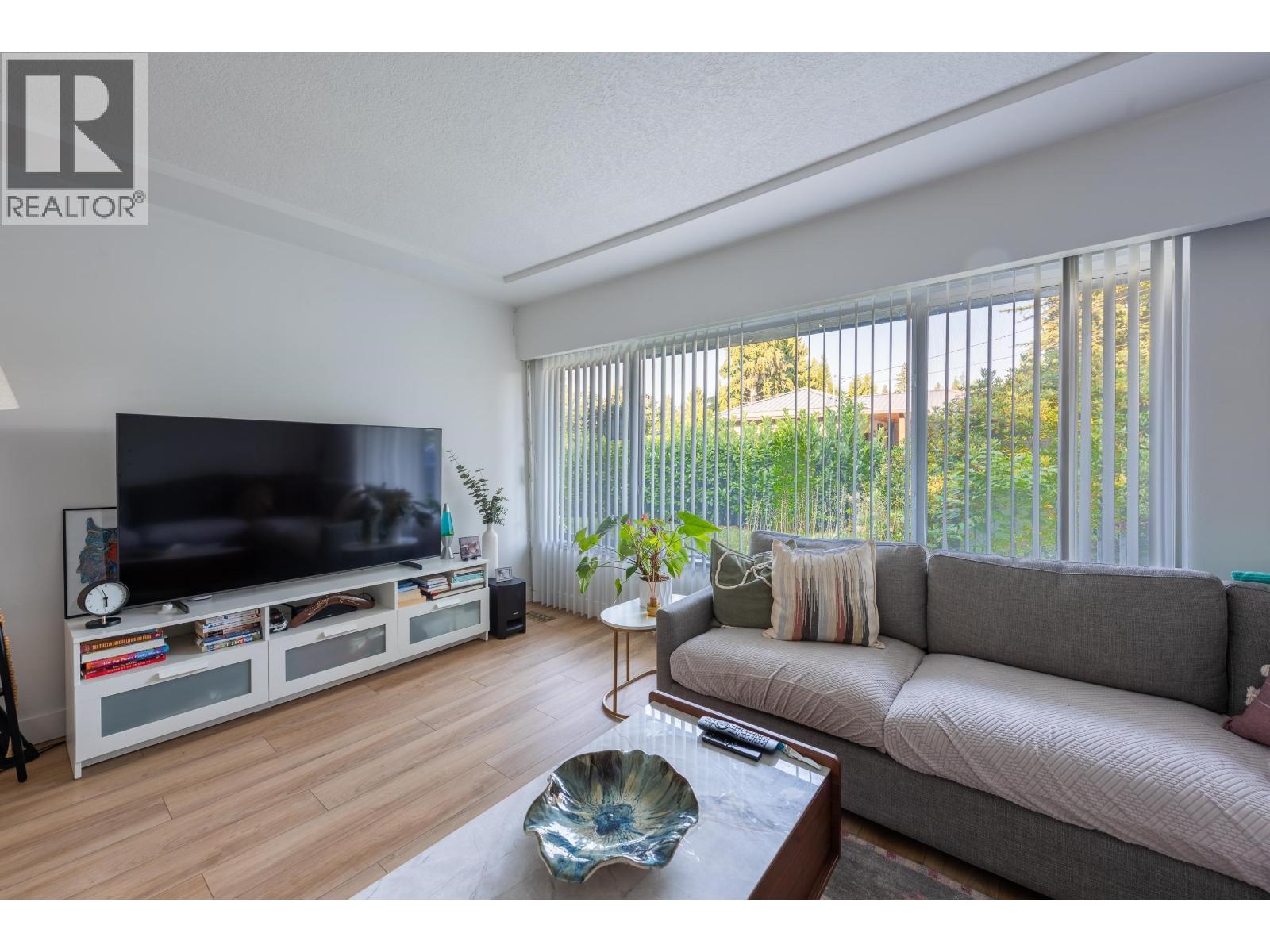 1209 Ridge Court, Coquitlam, British Columbia  V3J 5M4 - Photo 4 - R3157572