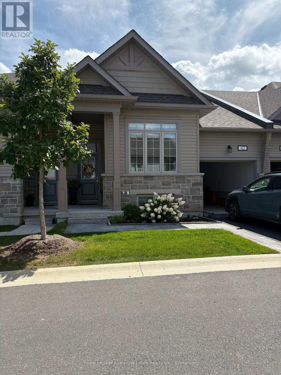 Unit 42 - 17 Lakewood Cres Crescent, Kawartha Lakes (Bobcaygeon), Ontario  K0M 1A0 - Photo 2 - X13698534