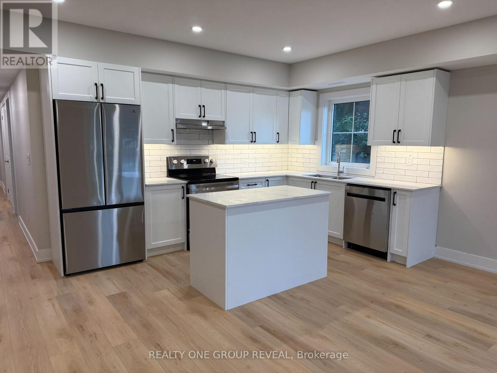 1 - 24 Queen Street, Clarington (Bowmanville), Ontario  L1C 1M2 - Photo 2 - E13698524