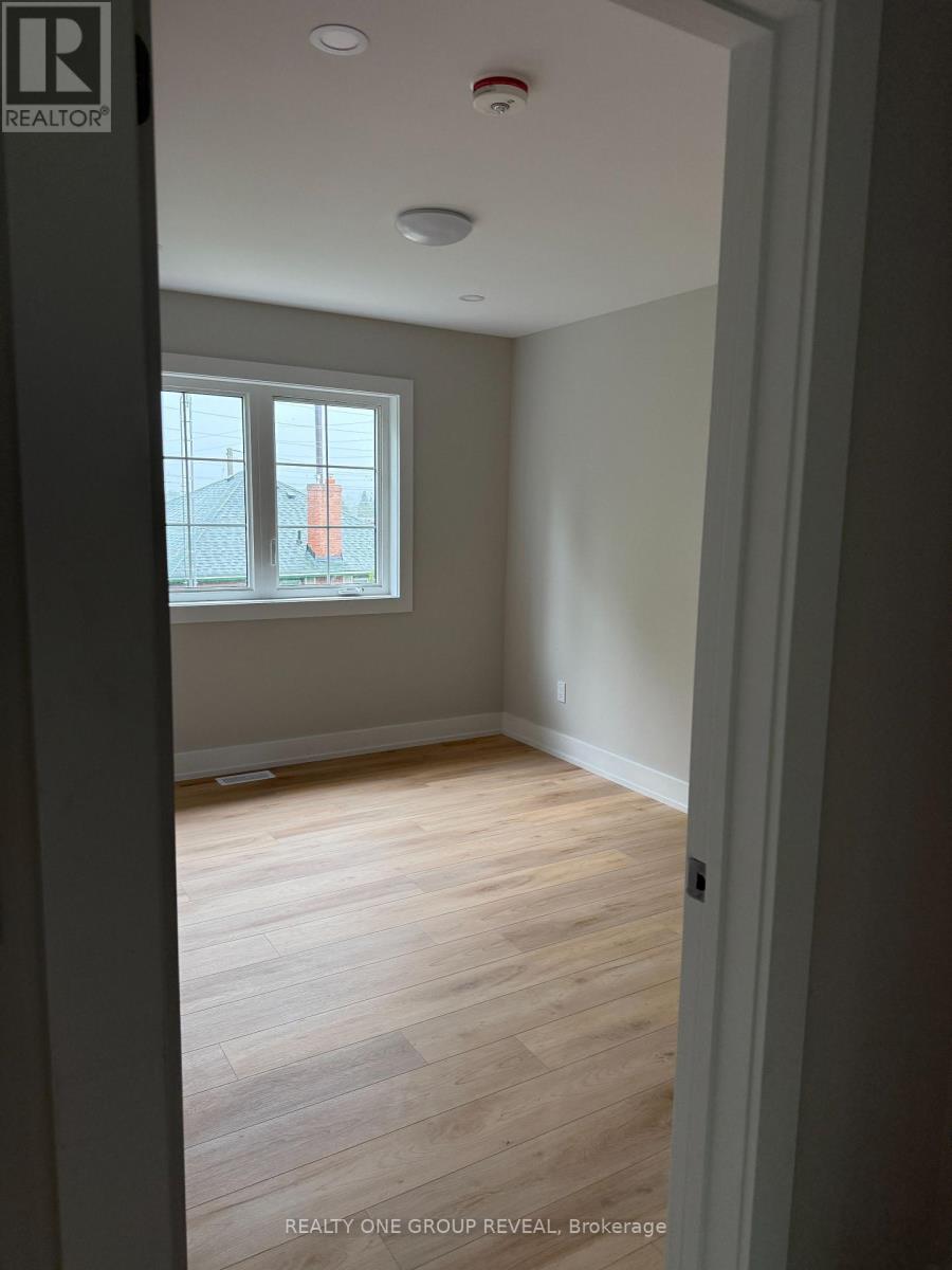 2 - 24 Queen Street, Clarington, Ontario  L1C 1M2 - Photo 5 - E13698528