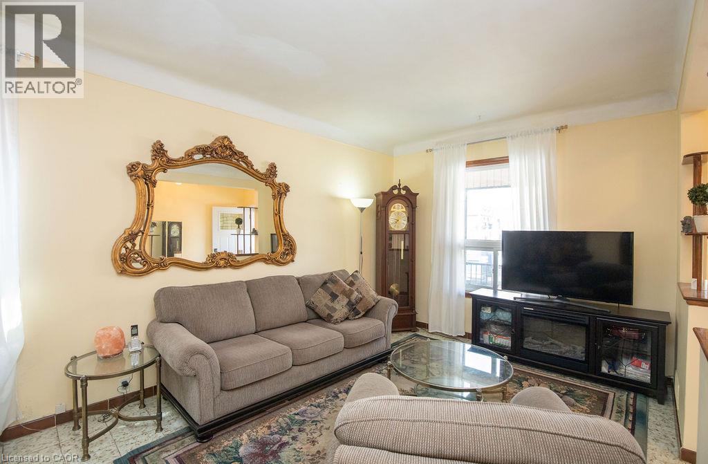 66 Sherman Avenue N, Hamilton, Ontario  L8L 6M2 - Photo 11 - 40857340