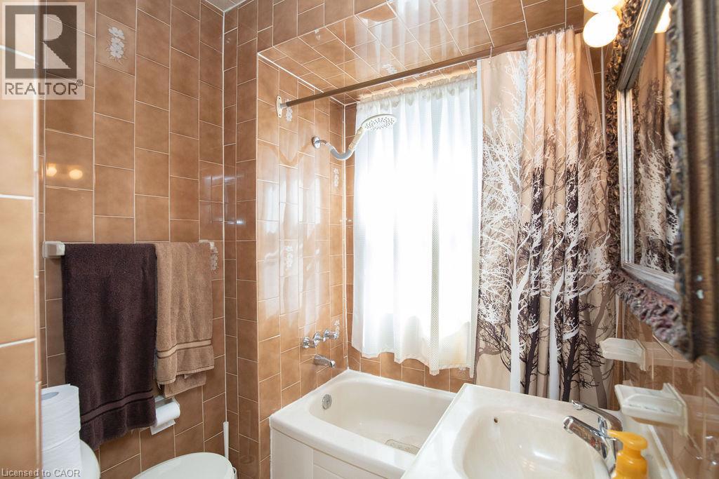 66 Sherman Avenue N, Hamilton, Ontario  L8L 6M2 - Photo 18 - 40857340