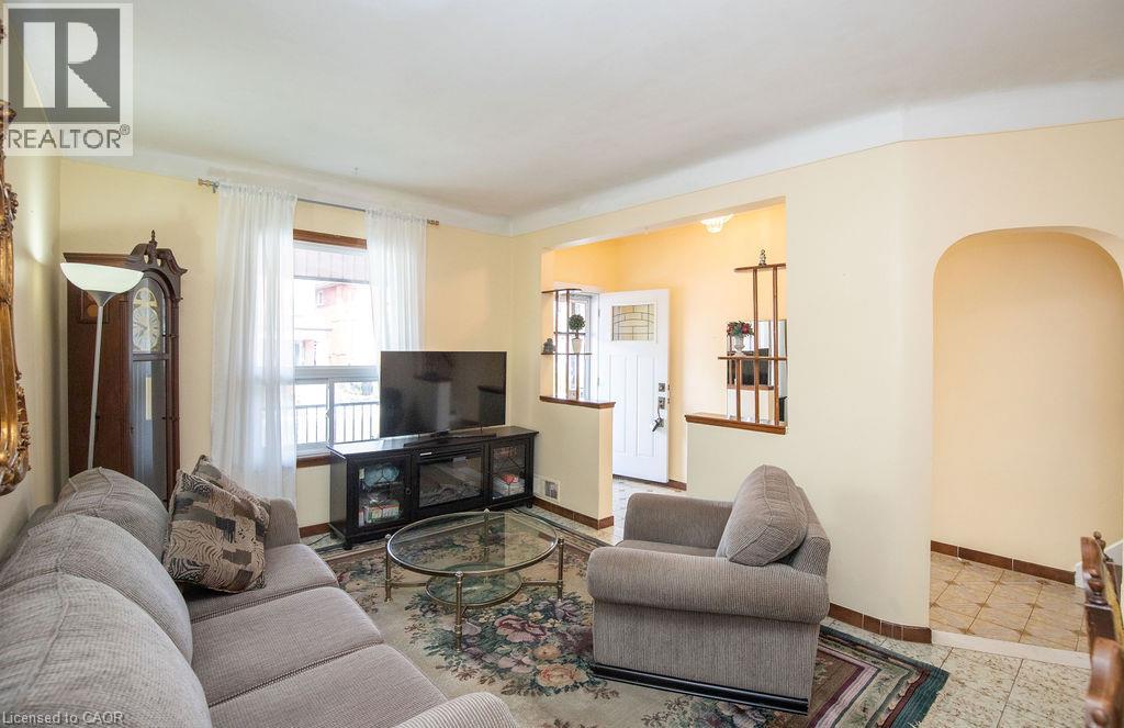 66 Sherman Avenue N, Hamilton, Ontario  L8L 6M2 - Photo 9 - 40857340