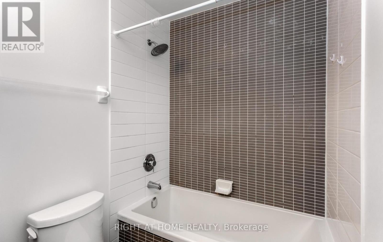 1604 - 4655 Glen Erin Drive, Mississauga, Ontario  L5M 0Z1 - Photo 13 - W13698530