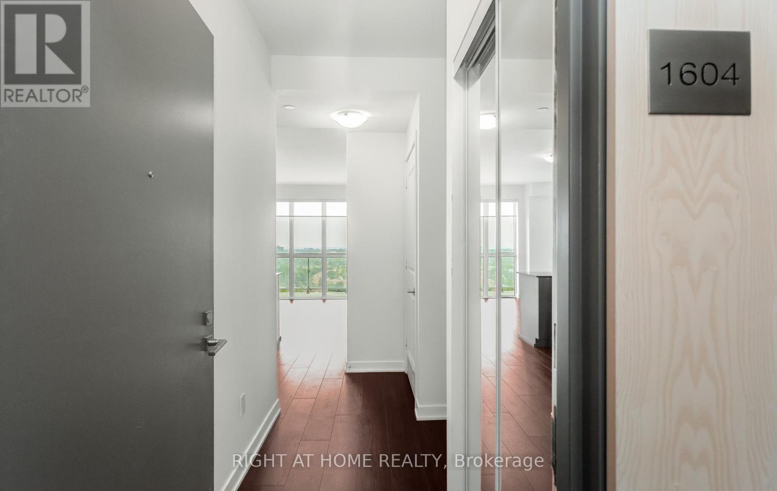 1604 - 4655 Glen Erin Drive, Mississauga, Ontario  L5M 0Z1 - Photo 4 - W13698530