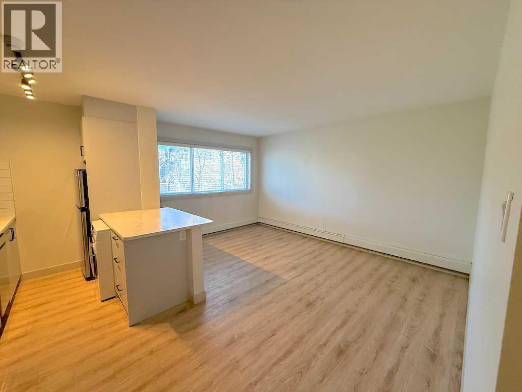 1821 17 Street SW, Calgary, Alberta  T2Y 3E5 - Photo 17 - A2273727