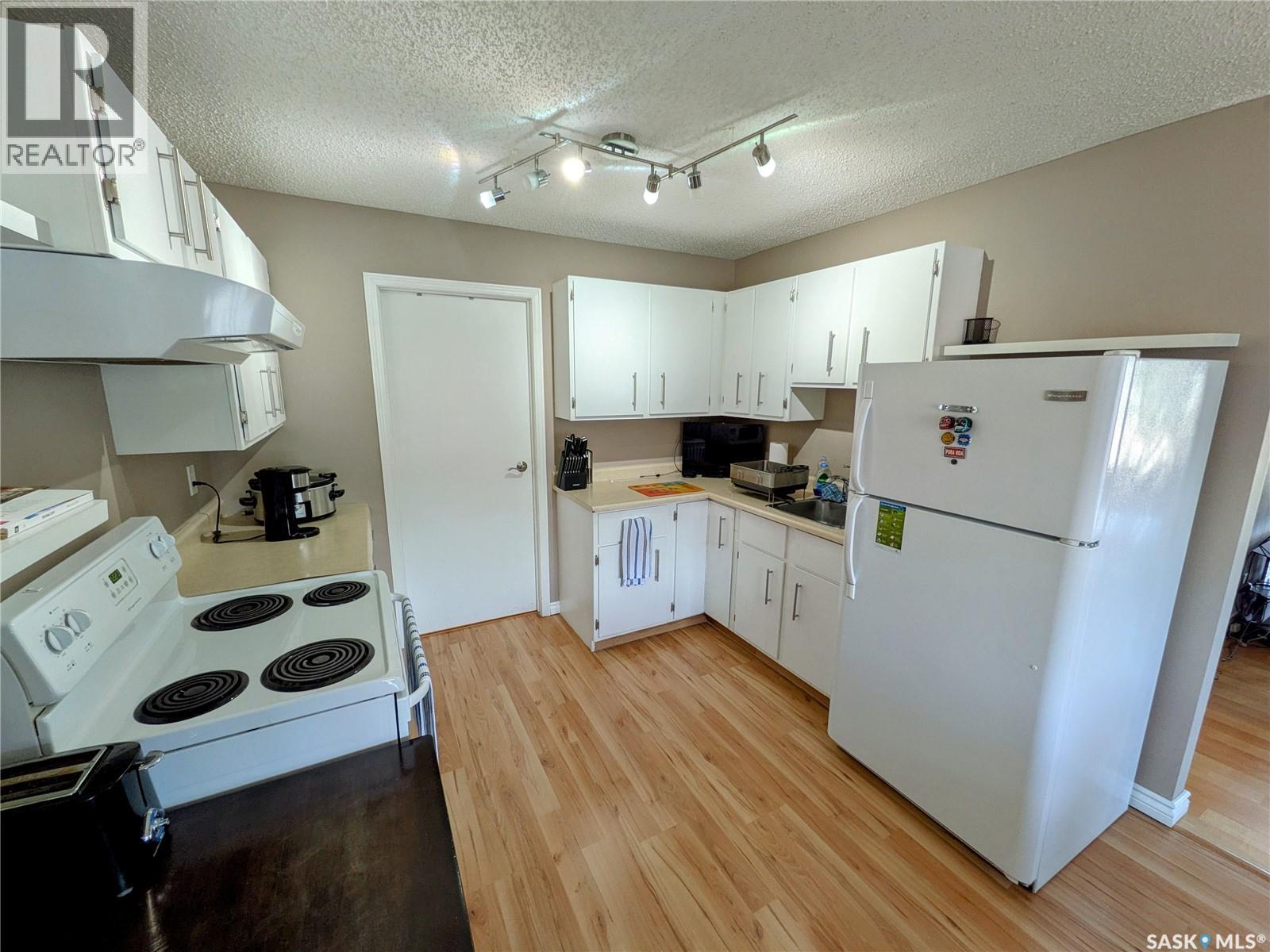 7307 Dalgliesh Drive, Regina, Saskatchewan  S4X 2B8 - Photo 2 - SK046229