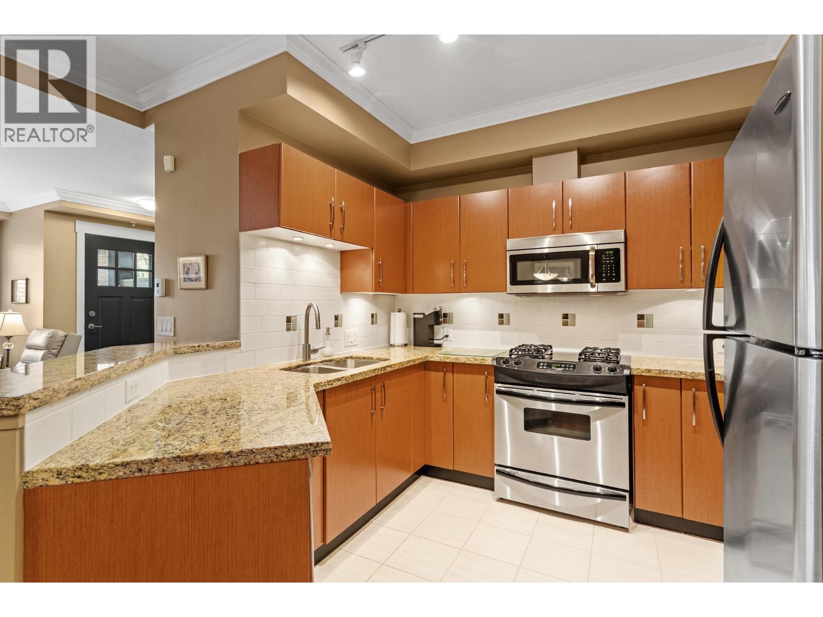 6238 Logan Lane, Vancouver, British Columbia  V6T 2K9 - Photo 8 - R3110571