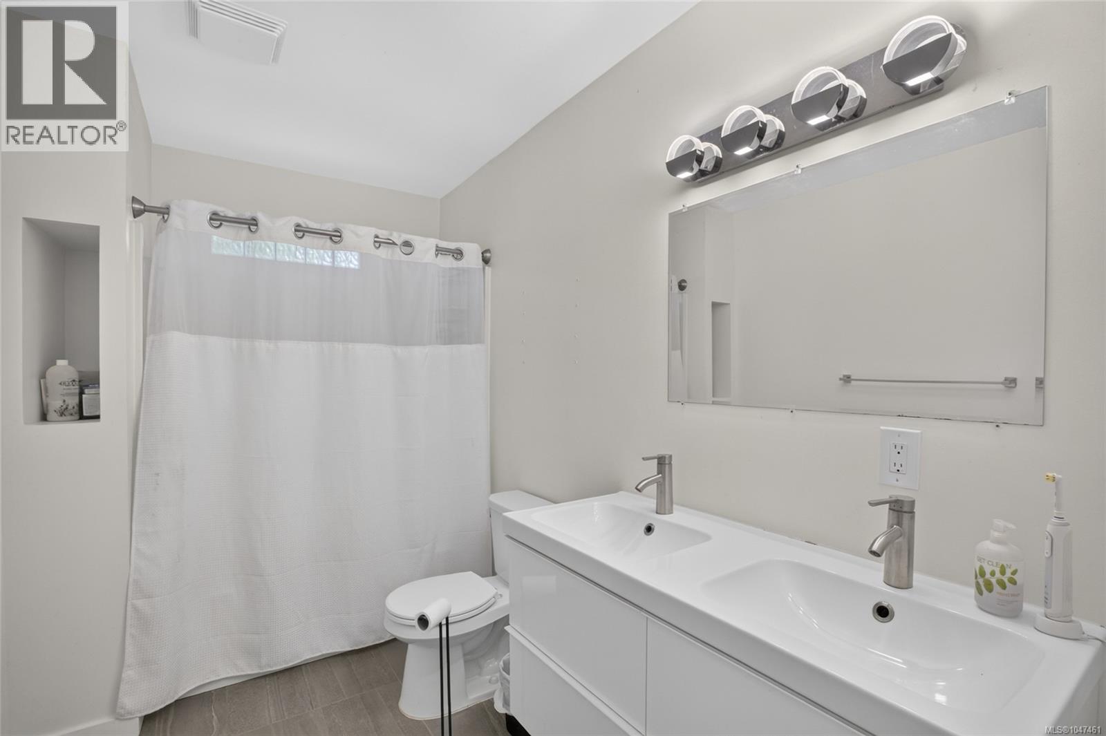 568 Salish St, Comox, British Columbia  V9M 3L3 - Photo 27 - 1047461