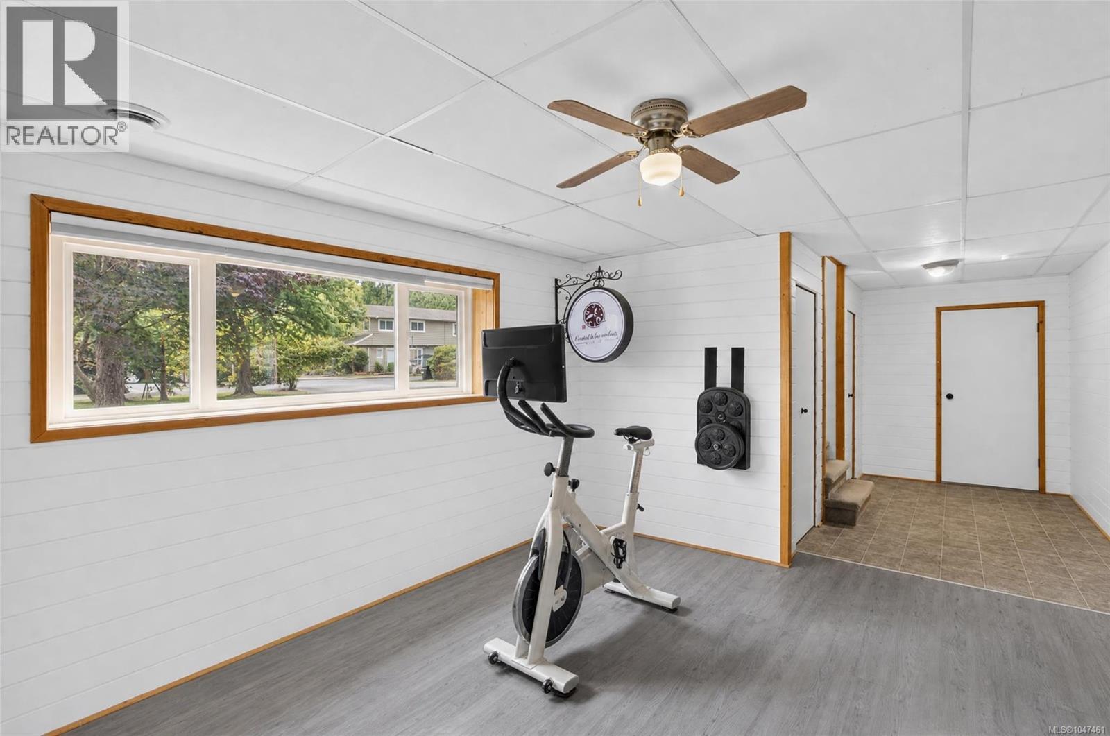 568 Salish St, Comox, British Columbia  V9M 3L3 - Photo 31 - 1047461