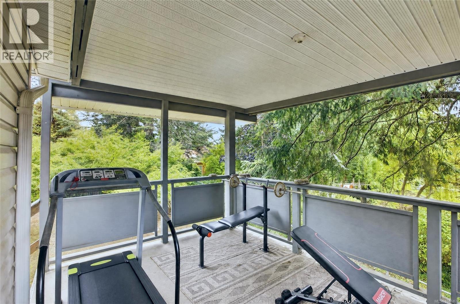 568 Salish St, Comox, British Columbia  V9M 3L3 - Photo 46 - 1047461