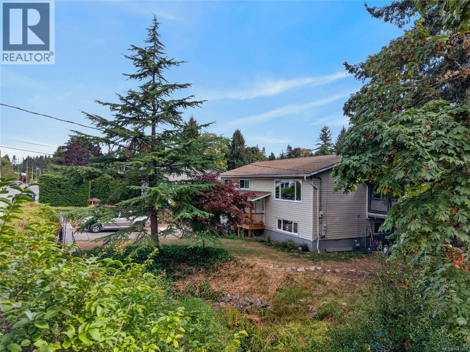 568 Salish St, Comox, British Columbia  V9M 3L3 - Photo 42 - 1047461