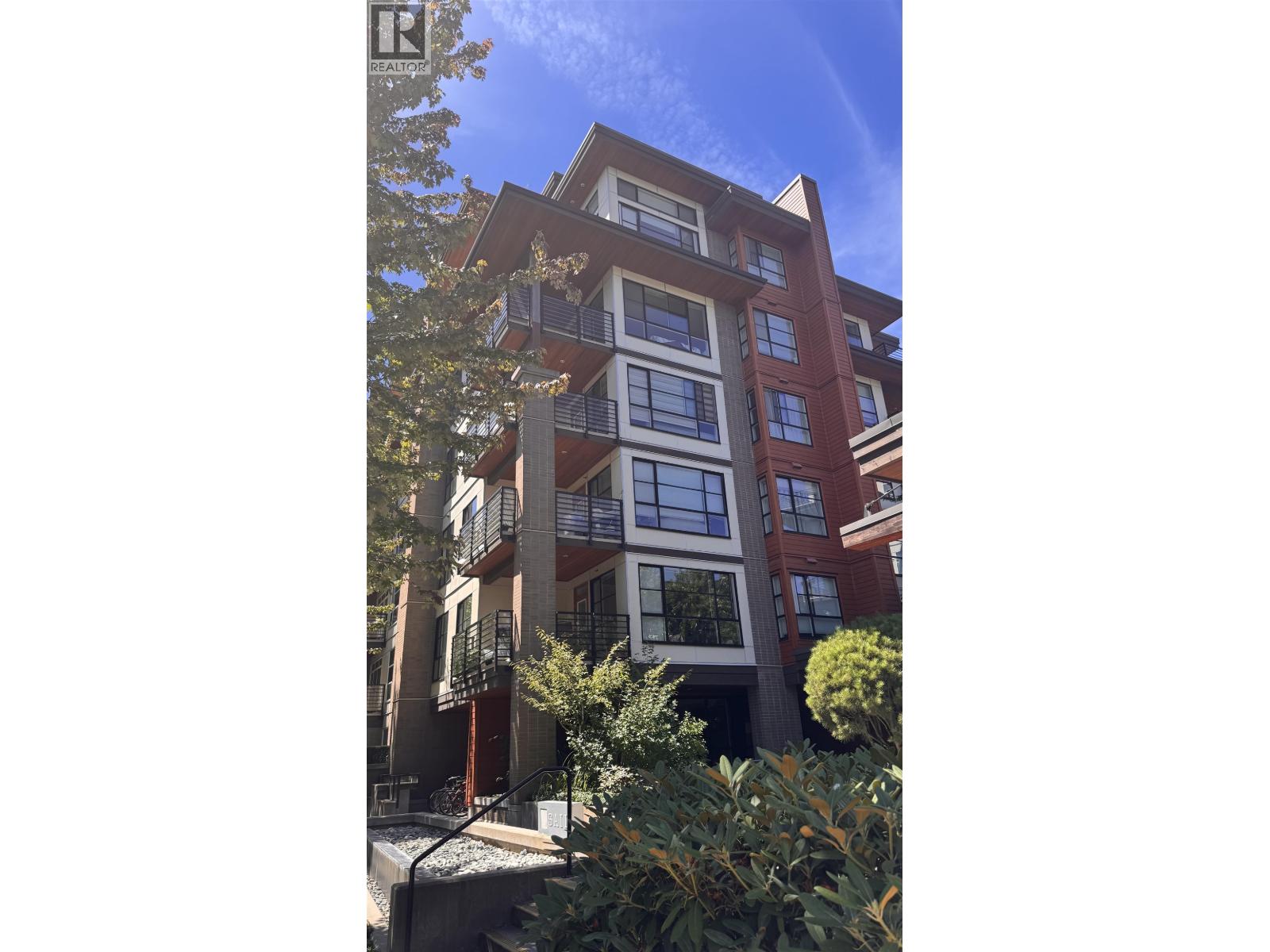 301 5983 GRAY AVENUE, Vancouver, British Columbia