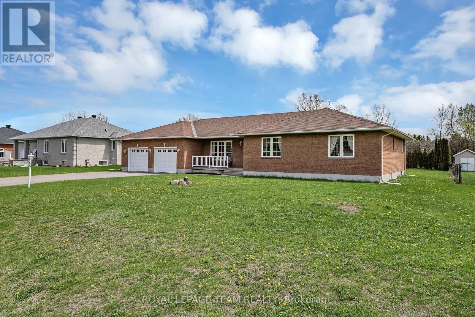6668 Tommary Drive, Ottawa, Ontario  K4P 1G8 - Photo 2 - X13698576