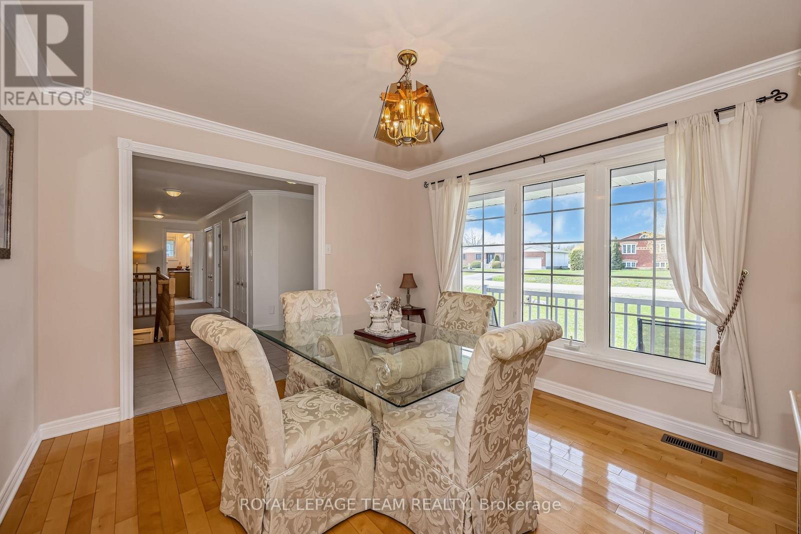 6668 Tommary Drive, Ottawa, Ontario  K4P 1G8 - Photo 8 - X13698576