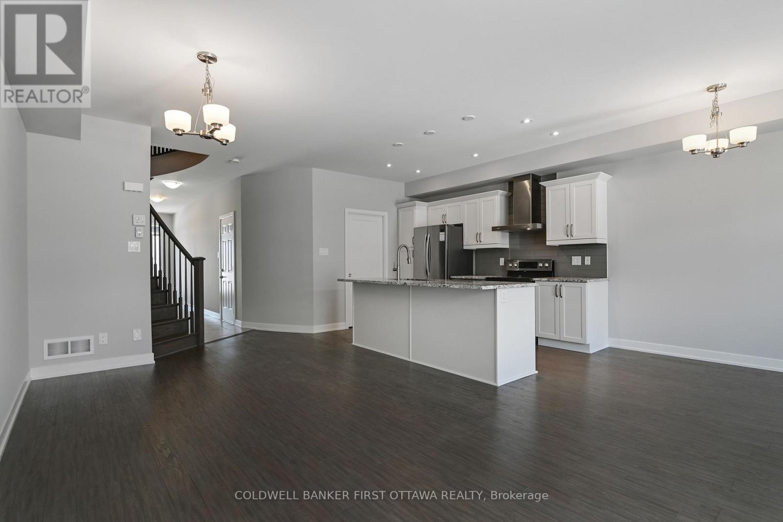 1042 Cobble Hill Drive, Ottawa, Ontario  K2J 0J7 - Photo 16 - X13698592